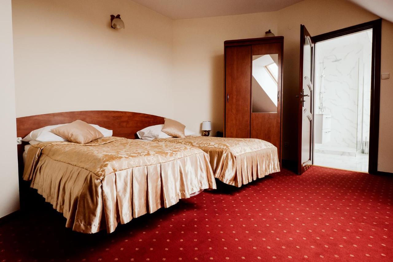 Hotel Groman Сенкоцин Экстерьер фото