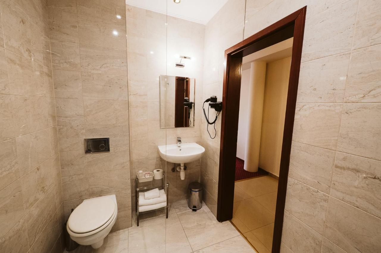 Hotel Groman Сенкоцин Экстерьер фото
