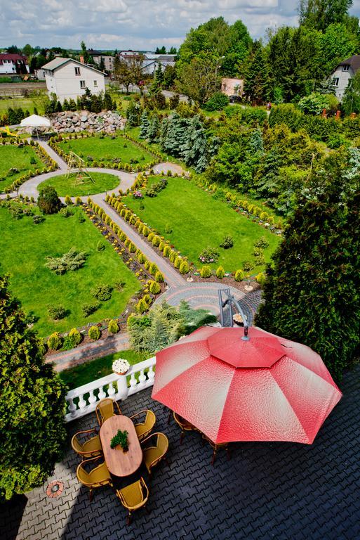 Hotel Groman Сенкоцин Экстерьер фото