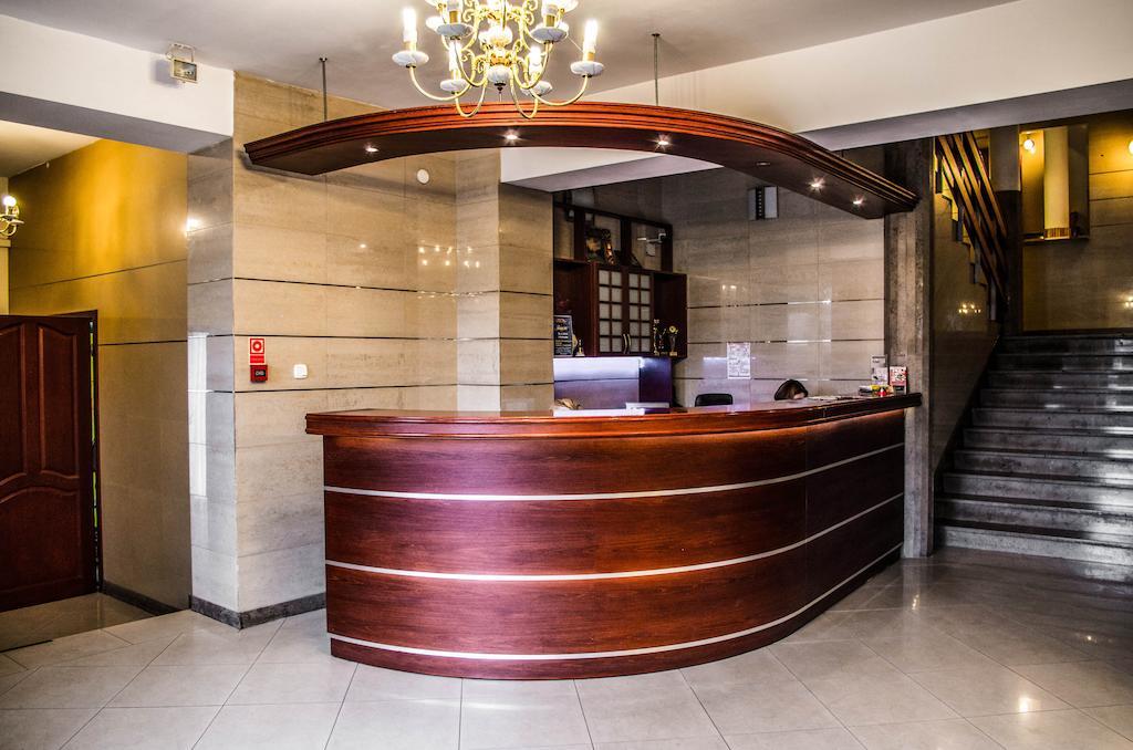 Hotel Groman Сенкоцин Экстерьер фото